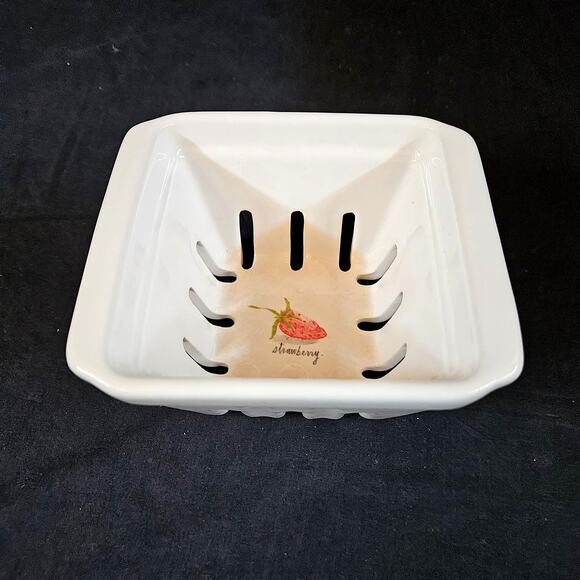 Rae Dunn Artisan Collection Strawberry Basket White Farmhouse Home Decor - Picture 1 of 11